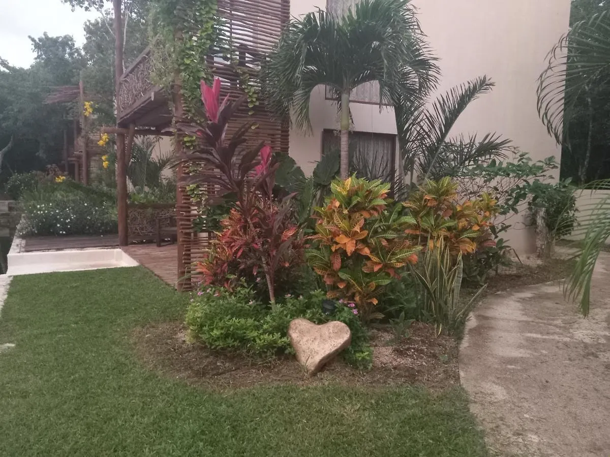 Villa Ahal, Chemuyil 0*,