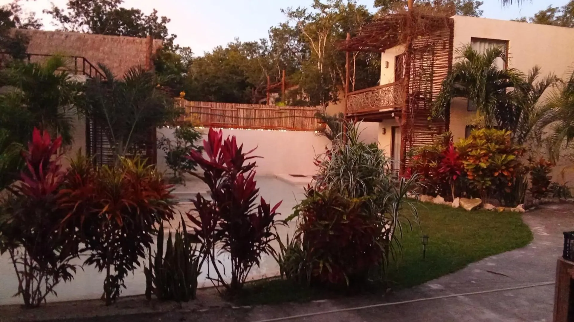 Villa Ahal, Chemuyil 0*,  Mexico